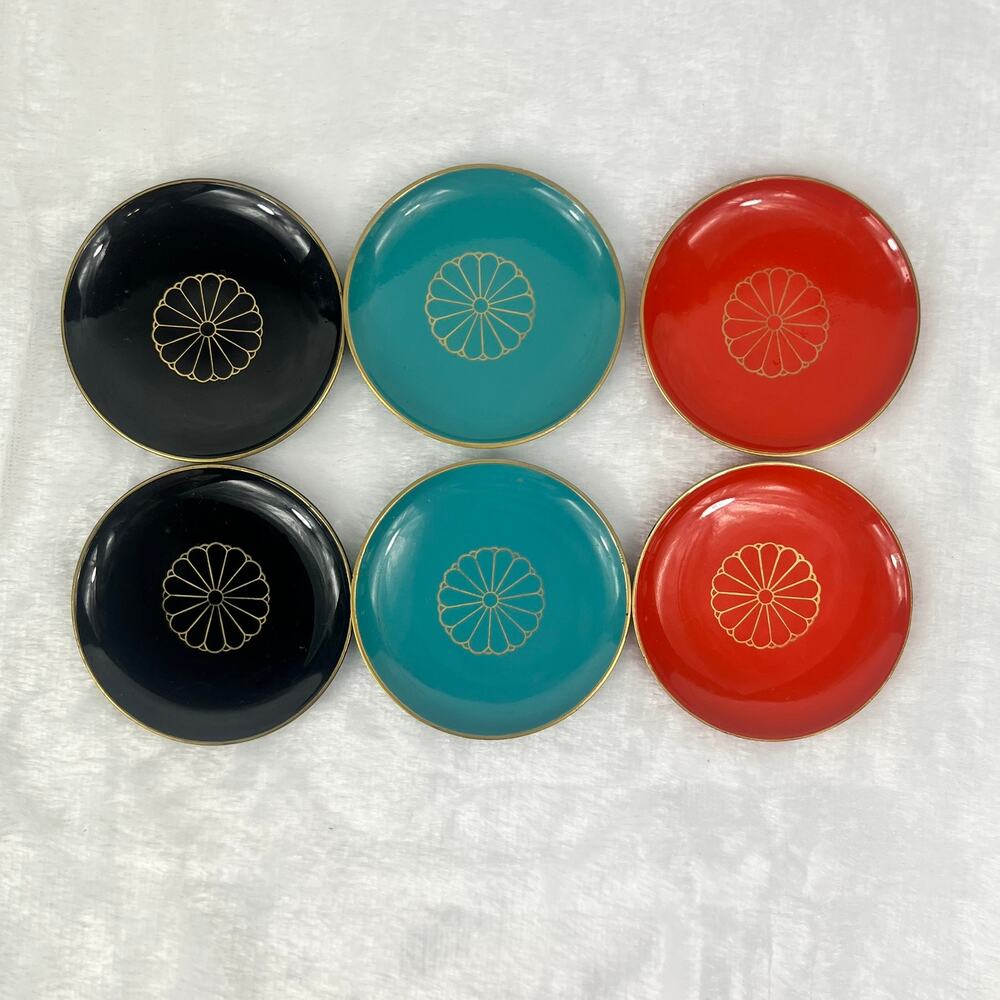 Vintage Japan Lacquerware Chataku Coaster Set Chrysanthemum Crest Red Black Teal